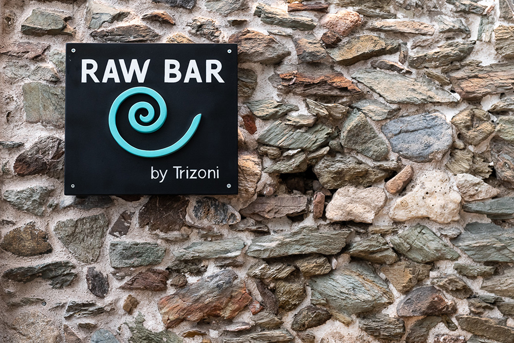 Raw Bar by Trizoni